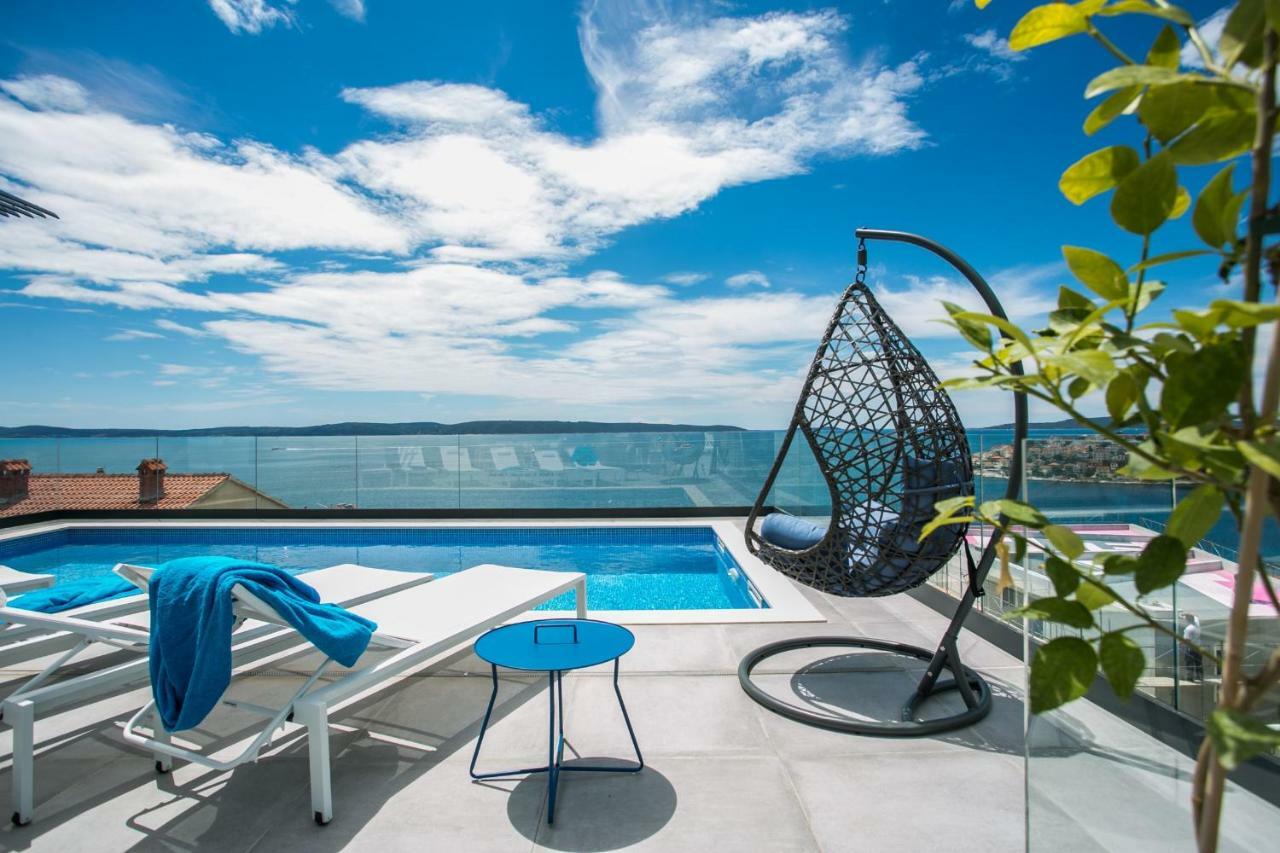 Holiday Home Olive Exclusive - 8 People, Heated Pool, Okrug Gornji, Sea View Trogir Kültér fotó