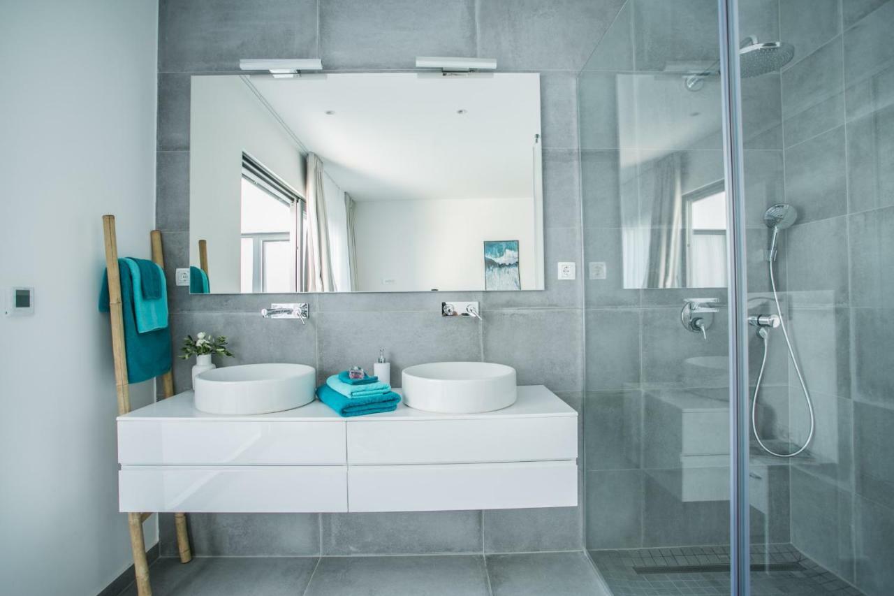 Holiday Home Olive Exclusive - 8 People, Heated Pool, Okrug Gornji, Sea View Trogir Kültér fotó