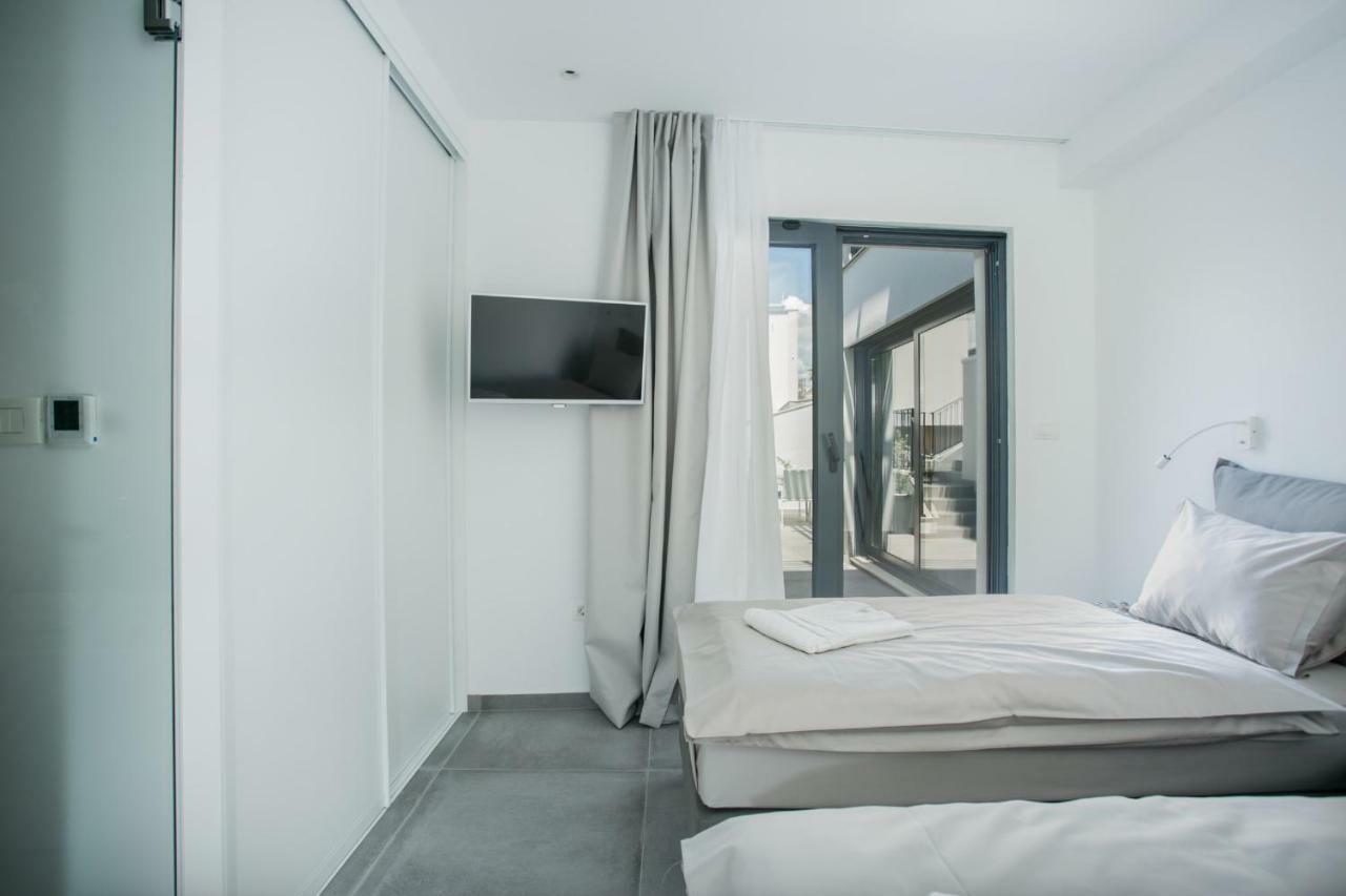 Holiday Home Olive Exclusive - 8 People, Heated Pool, Okrug Gornji, Sea View Trogir Kültér fotó