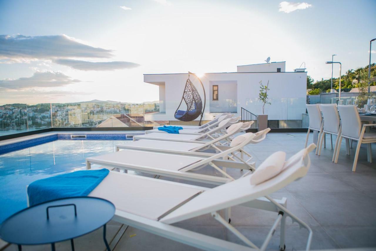 Holiday Home Olive Exclusive - 8 People, Heated Pool, Okrug Gornji, Sea View Trogir Kültér fotó